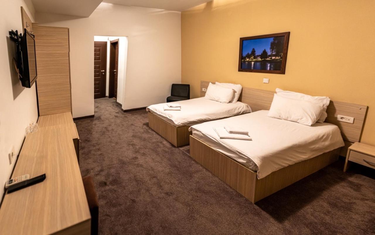 Hotel Beograd Struga Exterior photo