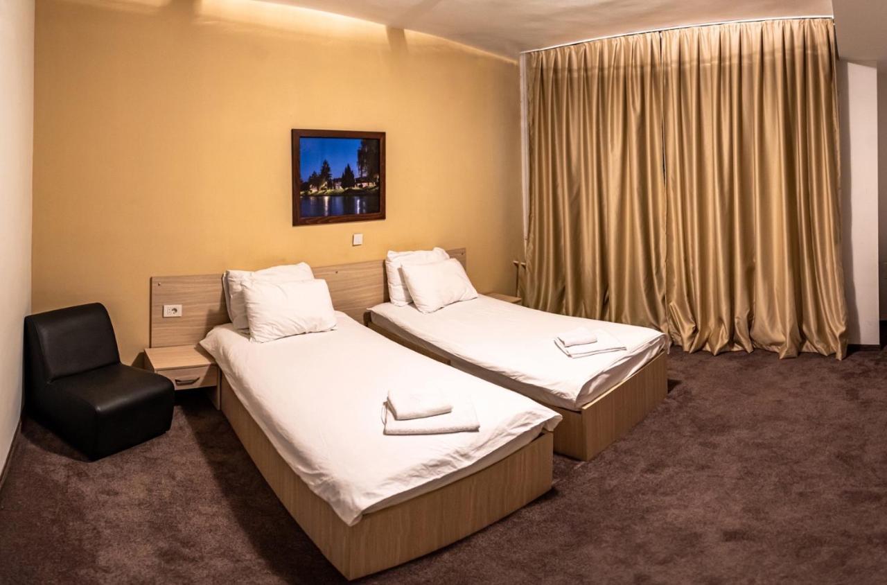 Hotel Beograd Struga Exterior photo